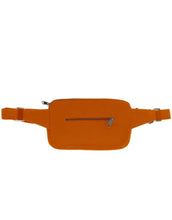 Laden Sie das Bild in den Galerie-Viewer, Fanny Pack Harry von Hindbag in Siena, aus GOTS-zertifizierter Bio-Baumwolle, rechteckig mit zwei Reißverschlusstaschen und verstellbarem Gurt.