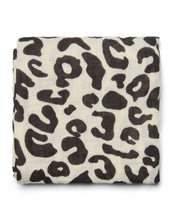 Laden Sie das Bild in den Galerie-Viewer, Studio Noos Musselin Swaddle Holy Cow, 70x70 cm aus 100 % Bio-Baumwolle – vielseitig verwendbar.