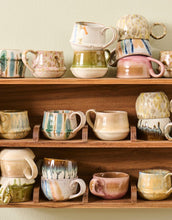 Laden Sie das Bild in den Galerie-Viewer, Tasse mit Henkel Kalmar in Staubig Blau, handgefertigtes Steinzeug von Ib Laursen