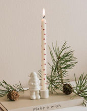 Laden Sie das Bild in den Galerie-Viewer, Kerze ø 1,3cm H20cm I Herzen Rot