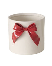 Laden Sie das Bild in den Galerie-Viewer, Runder, weißer Übertopf von Boltze aus Porzellan mit Reliefstruktur