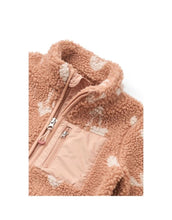 Laden Sie das Bild in den Galerie-Viewer, Liewood Nolan Teddyjacke Sweethearts Pale Tuscany, weiche Fleecejacke mit Stehkragen und Taschen.