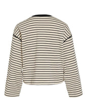 Laden Sie das Bild in den Galerie-Viewer, VILA Longsleeve Visinny Birch Black Beauty gestreift aus Baumwolle mit Rundhalsausschnitt.