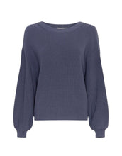 Laden Sie das Bild in den Galerie-Viewer, MSCH Copenhagen Pullover Silda Rachelle Vintage Indigo mit Rundhalsausschnitt und lockerer Passform.