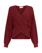 Laden Sie das Bild in den Galerie-Viewer, Zinelle Rachelle Pullover von MSCH Copenhagen – eleganter Wickelpullover mit Half-Cardigan-Strick, schmeichelnde Passform, weiches Material.
