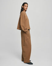Laden Sie das Bild in den Galerie-Viewer, Sweat Pants Briena Pocket I Toasted Coconut