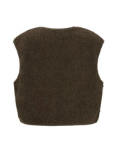 Laden Sie das Bild in den Galerie-Viewer, Nordlykk Teddyweste für Damen in Dark Brown, ärmellose Weste aus Polyester mit Fronttaschen und minimalistischer Passform