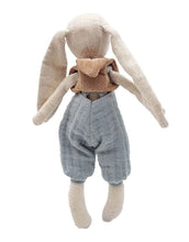 Laden Sie das Bild in den Galerie-Viewer, Mea Lini Stofftier Hase Hugo klein aus Leinen und Baumwolle in natürlichen Pastelltönen.