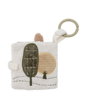 Laden Sie das Bild in den Galerie-Viewer, Jollein Aktivitäts-Stoffbuch „Tiny Park“ – weiches Babybuch mit Tiermotiven, Knisterelementen, Spiegel und Bäumchen, CE-zertifiziert.