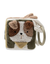 Laden Sie das Bild in den Galerie-Viewer, Jollein Aktivitäten-Würfel „Tiny Park“ – weicher Baby-Spielwürfel mit Tieren (Katze, Hund, Eule), Spiegel und knisternden Elementen, 10x10x10 cm, handwaschbar.