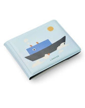 Laden Sie das Bild in den Galerie-Viewer, WAYLON Badebuch mit Farbwechseleffekt in Sailing und Sandy von Liewood