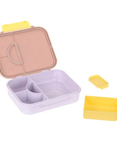 Laden Sie das Bild in den Galerie-Viewer, Bento Lunchbox von LÄSSIG in Rosa/Lila aus der Pattern Party Kollektion, mit Trennwänden, herausnehmbarem Einsatz und Silikondeckel – ideal für Kindergarten, Schule und Ausflüge.