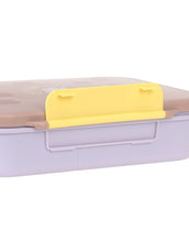 Laden Sie das Bild in den Galerie-Viewer, Bento Lunchbox von LÄSSIG in Rosa/Lila aus der Pattern Party Kollektion, mit Trennwänden, herausnehmbarem Einsatz und Silikondeckel – ideal für Kindergarten, Schule und Ausflüge.
