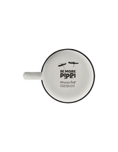 Laden Sie das Bild in den Galerie-Viewer, Pippi Langstrumpf Emaillebecher Be more Pippi 3,7 dl aus Carbonstahl mit Emaillebeschichtung, robust und leicht, ideal für heiße und kalte Getränke