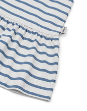 Laden Sie das Bild in den Galerie-Viewer, Gestreiftes Bio-Baumwoll-Kleid MADDEN mit Rüschensaum von Liewood