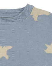Laden Sie das Bild in den Galerie-Viewer, Konges Sløjd Pullover Lapis in Dino Mist aus 100 % Bio-Baumwolle mit breiten Rippsäumen und entspannter Passform.