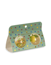 Laden Sie das Bild in den Galerie-Viewer, Zwei transparente Flummi-Bälle von Konges Sløjd mit 3D-Figuren und Glitzer im Inneren.