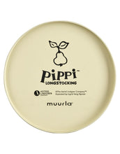 Laden Sie das Bild in den Galerie-Viewer, Metalldose Pippi Langstrumpf Fruits in Gelb von Muurla mit Pippi-Motiv, runde Aufbewahrungsdose, ca. 17 cm hoch