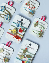 Laden Sie das Bild in den Galerie-Viewer, Haarspangen 2er-Set I Rainbow Seahorse