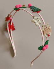 Laden Sie das Bild in den Galerie-Viewer, Festliche Rockahula Weihnachts-Haaraccessoires mit glitzernden Details und fröhlichen Farben – liebevoll gestaltet für kleine und große Winterträume.
