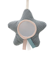 Laden Sie das Bild in den Galerie-Viewer, Jollein Kinderwagenkette „Lovely Birds“ mit Tulpe, Vogel und Vogelhäuschen mit Spiegel – aus Polyester, CE-zertifiziert, mit Glöckchen- und Knistereffekten.