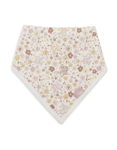 Laden Sie das Bild in den Galerie-Viewer, Jollein Lätzchen Bandana 2er Set „Flower Fairies“ – 100 % Baumwolle, OEKO-TEX zertifiziert, zarter Blumenprint, verstellbare Druckknöpfe, weiche Babybandanas.