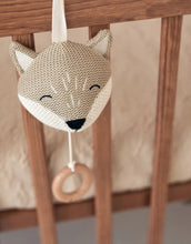 Laden Sie das Bild in den Galerie-Viewer, Jollein Spieluhr „Fox“ – weiche Spieluhr in Fuchsform, spielt das Lied „Sleep, dear child, sleep“, CE-zertifiziert.
