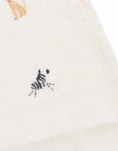 Laden Sie das Bild in den Galerie-Viewer, Jollein Spucktuch 3er Set „Jungle Jambo“ – 31x31 cm Musselin-Mulltücher mit Tierprint (Geparden, Zebras, Giraffen) aus Baumwolle, OEKO-TEX zertifiziert.