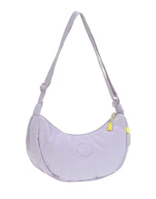 Laden Sie das Bild in den Galerie-Viewer, LÄSSIG Stretch Up Umhängetasche in Lila, wasserabweisend, recyceltes Innenmaterial, PFC-frei, mit Reißverschluss, Kinderwagenhaken & Neon-Details.