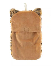 Laden Sie das Bild in den Galerie-Viewer, Sass & Belle Wärmflasche Leopard Love mit weicher Leopardenhülle für Kinder.