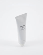 Laden Sie das Bild in den Galerie-Viewer, Bio-Fußpeeling Calm Cedar von Meraki mit Aprikosengranulat und Bio-Ölen in 100 ml Tube – sanftes Peeling für weiche Füße mit erfrischendem Duft