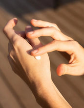 Laden Sie das Bild in den Galerie-Viewer, Handcreme 30ml I Entspannender Lavendel