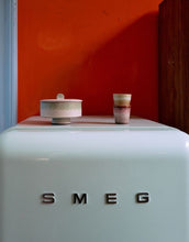 Laden Sie das Bild in den Galerie-Viewer, Schale 70's Bonbon I Slush