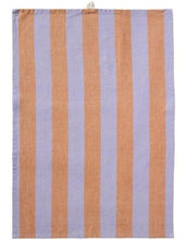 Laden Sie das Bild in den Galerie-Viewer, Geschirrtuch mit Streifen in Lila und Braun von Ib Laursen