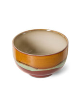 Laden Sie das Bild in den Galerie-Viewer, 70s Ceramics Noodle Bowl Clay mit organischer Glasur und Retro-Charakter