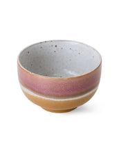 Laden Sie das Bild in den Galerie-Viewer, Unikat Noodle Schale Prairie aus der 70s Kollektion von hkliving mit künstlerischem Design