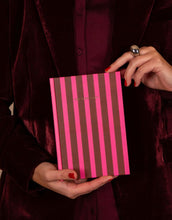 Laden Sie das Bild in den Galerie-Viewer, Spielkarten mit einzigartigen Illustrationen, von A-Journal.