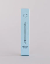 Laden Sie das Bild in den Galerie-Viewer, Blauer Metall-Kugelschreiber von Eulenschnitt mit goldenen Details und schwarzer Mine, 12,7 cm lang.