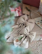 Laden Sie das Bild in den Galerie-Viewer, Hängedekoration Stoff Schleife Small I Christmas Tree