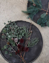 Laden Sie das Bild in den Galerie-Viewer, Kunstzweig Fichte von Speedtsberg in Grün, 25 cm lang – langlebige Weihnachtsdeko für Gestecke, Kränze und Vasen