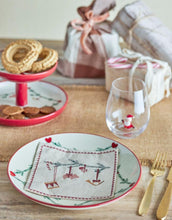 Laden Sie das Bild in den Galerie-Viewer, Bloomingville Servietten Yule in Rot – 20 Stück mit Weihnachtsmotiven