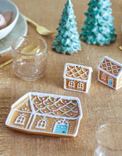 Laden Sie das Bild in den Galerie-Viewer, Bloomingville Teller Ginnie Braun – Lebkuchenhaus-Design aus Keramik