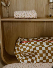 Laden Sie das Bild in den Galerie-Viewer, Kulturtasche Vic I Checks Ecru Caramel