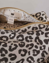 Laden Sie das Bild in den Galerie-Viewer, Kulturtasche Vic I Graou Leo Greige