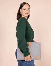 Laden Sie das Bild in den Galerie-Viewer, Laptophülle Cotton 15/16" I Camel