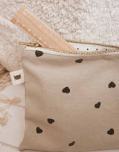 Laden Sie das Bild in den Galerie-Viewer, Pouch Lili I Heart Sand