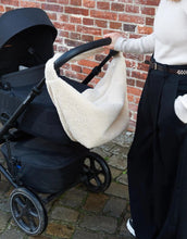 Laden Sie das Bild in den Galerie-Viewer, Mom Bag I Off-White