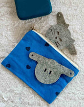 Laden Sie das Bild in den Galerie-Viewer, Purse Marie I Heart Greek Blue