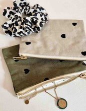 Laden Sie das Bild in den Galerie-Viewer, Purse Marie I Heart Sand