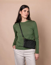 Laden Sie das Bild in den Galerie-Viewer, Tasche Lexi I Black Woven Classic